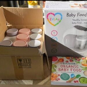 Baby Food Maker, jars and recipe book!